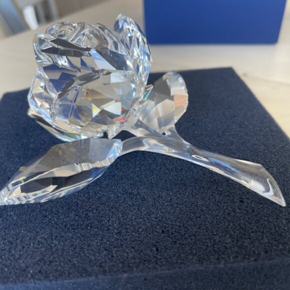 SWAROVSKI ROSE BLOSSOM #0890289 NIB - Picture 4 of 14